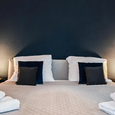 Apartamento Deluxe! Hbf-naehe Mit Kingsize-bett, 65 M2 Duisburg