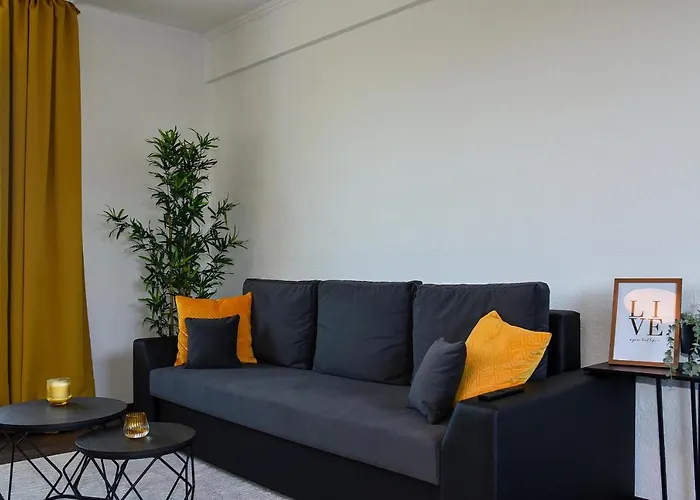 Apartamento Deluxe! Hbf-naehe Mit Kingsize-bett, 65 M2 *