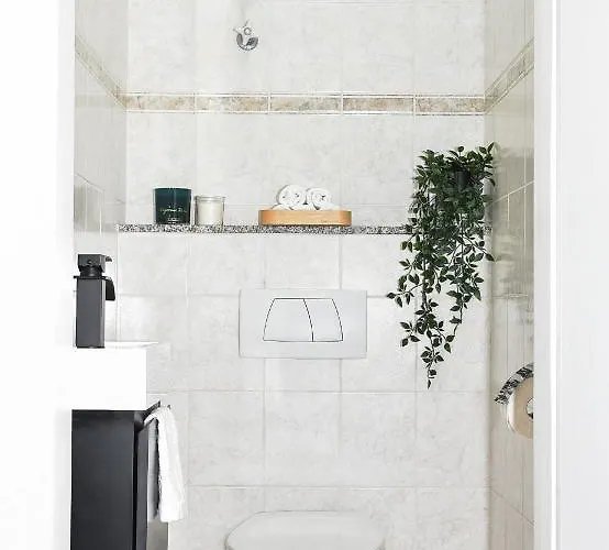 Deluxe! Hbf-naehe Mit Kingsize-bett, 65 M2 Appartamento