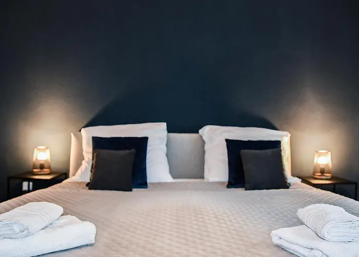 Apartamento Deluxe! Hbf-naehe Mit Kingsize-bett, 65 M2 Duisburg