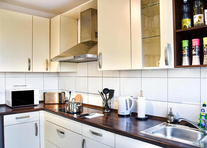 Deluxe! Hbf-naehe Mit Kingsize-bett, 65 M2 Apartamento